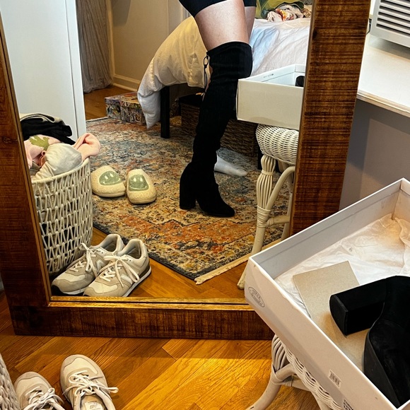 Steve Madden over the knee suede boots with ties - Picture 1 of 7